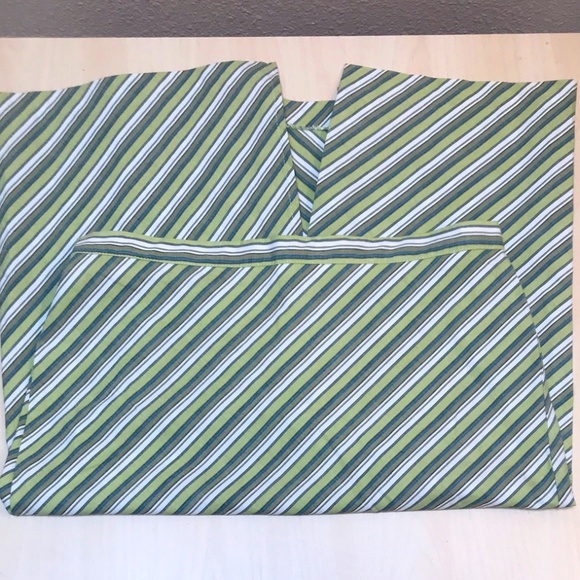 Pencil Skirt.BCBG/To The Max!. size 7.Striped Green/blue/white.EUC - Picture 3 of 12